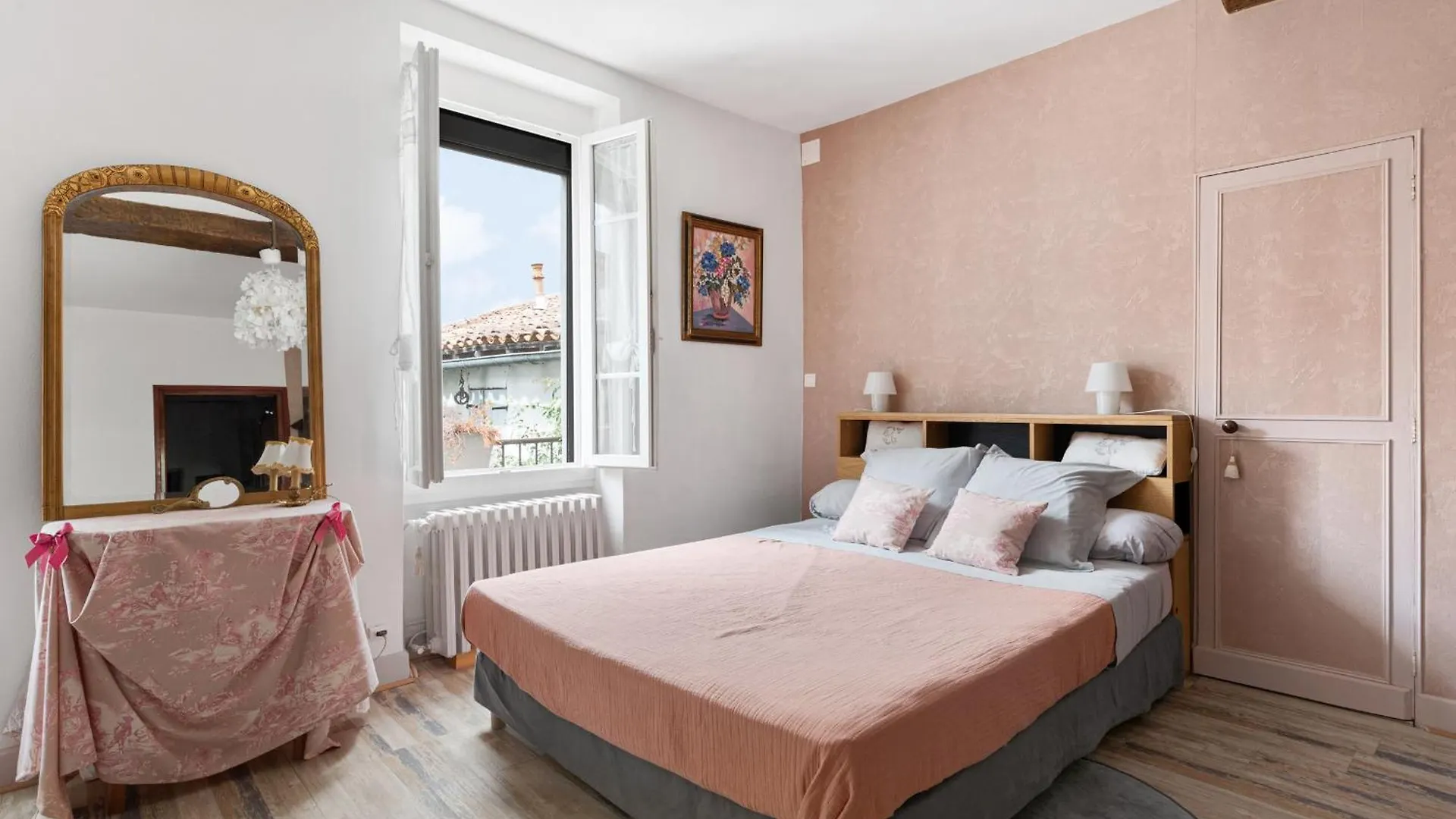 Couette-café Bed and Breakfast Au Nid de la Madeleine à Gaillac