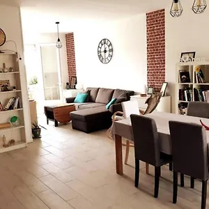 Hébergement de vacances Maison Familiale - Ménage, Serviettes, Draps Inclus, Gaillac